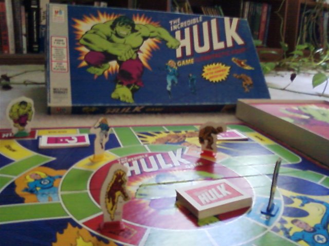 Incredible Hulk board game and box cover